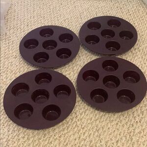 Silicone Muffin Baking Molds - Set of 4